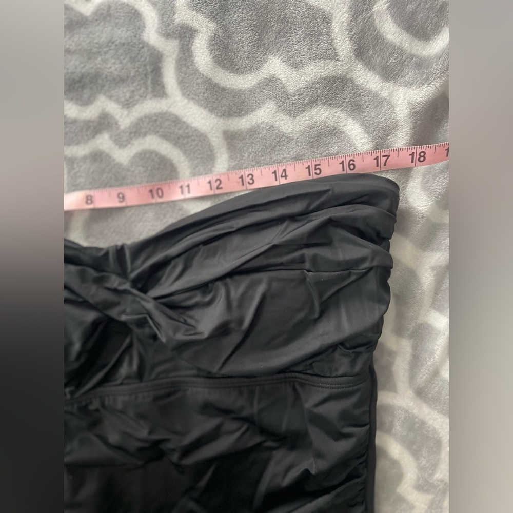 Black strapless Twist front one piece bathing suit. Size xl #2226 - Picture 6 of 11